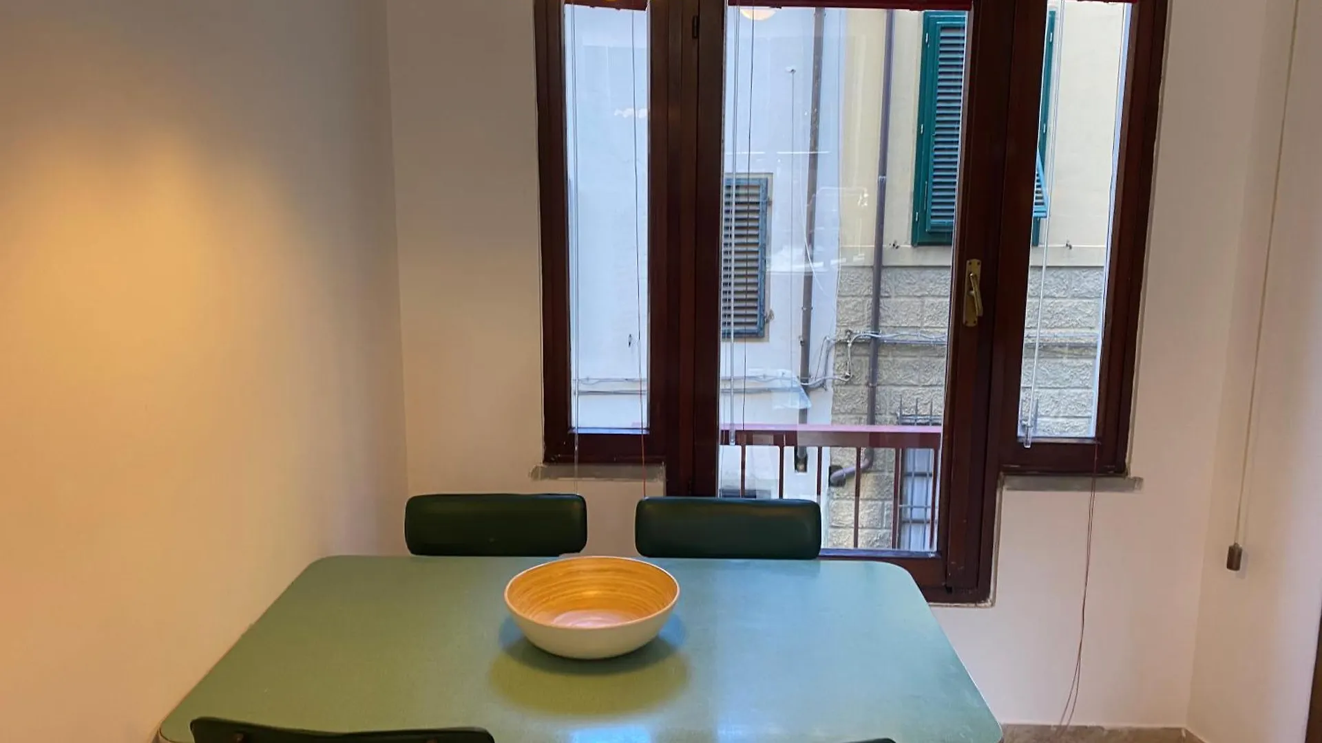 Cozy Apartment With Access To Garden Florença